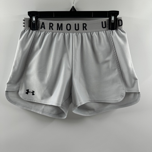 Under Armour Pants - Under Armour Light Gray Loose Fit Running Shorts – Size Small